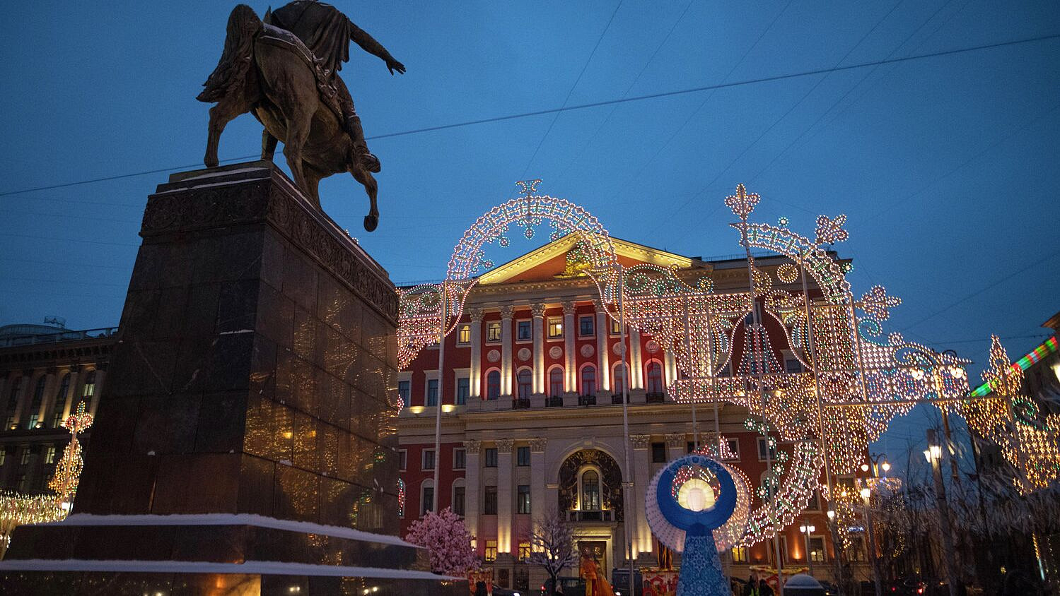 В мэрии Москвы рассказали о помощи Луганску и Донецку в 2026 году