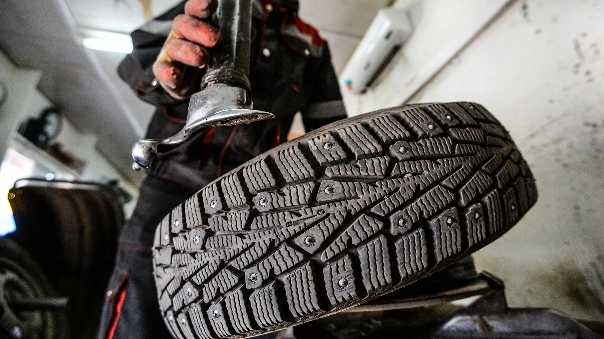 Названы самые востребованные профессии в отрасли производства