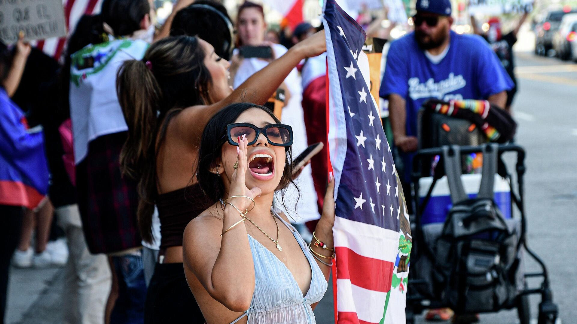 В центральных районах Лос-Анджелеса сократили комендантский час