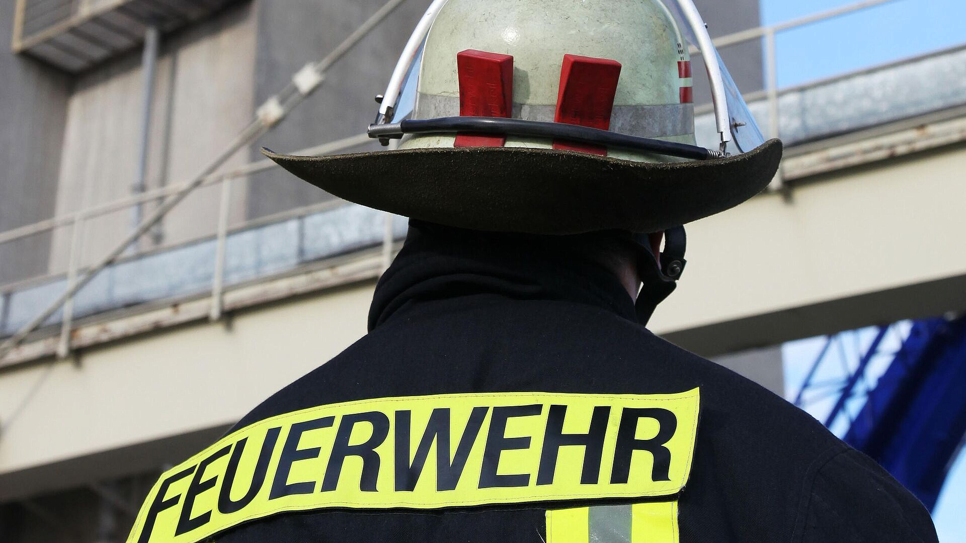 В центре Берлина вспыхнул пожар в многоэтажном здании, есть пострадавшие