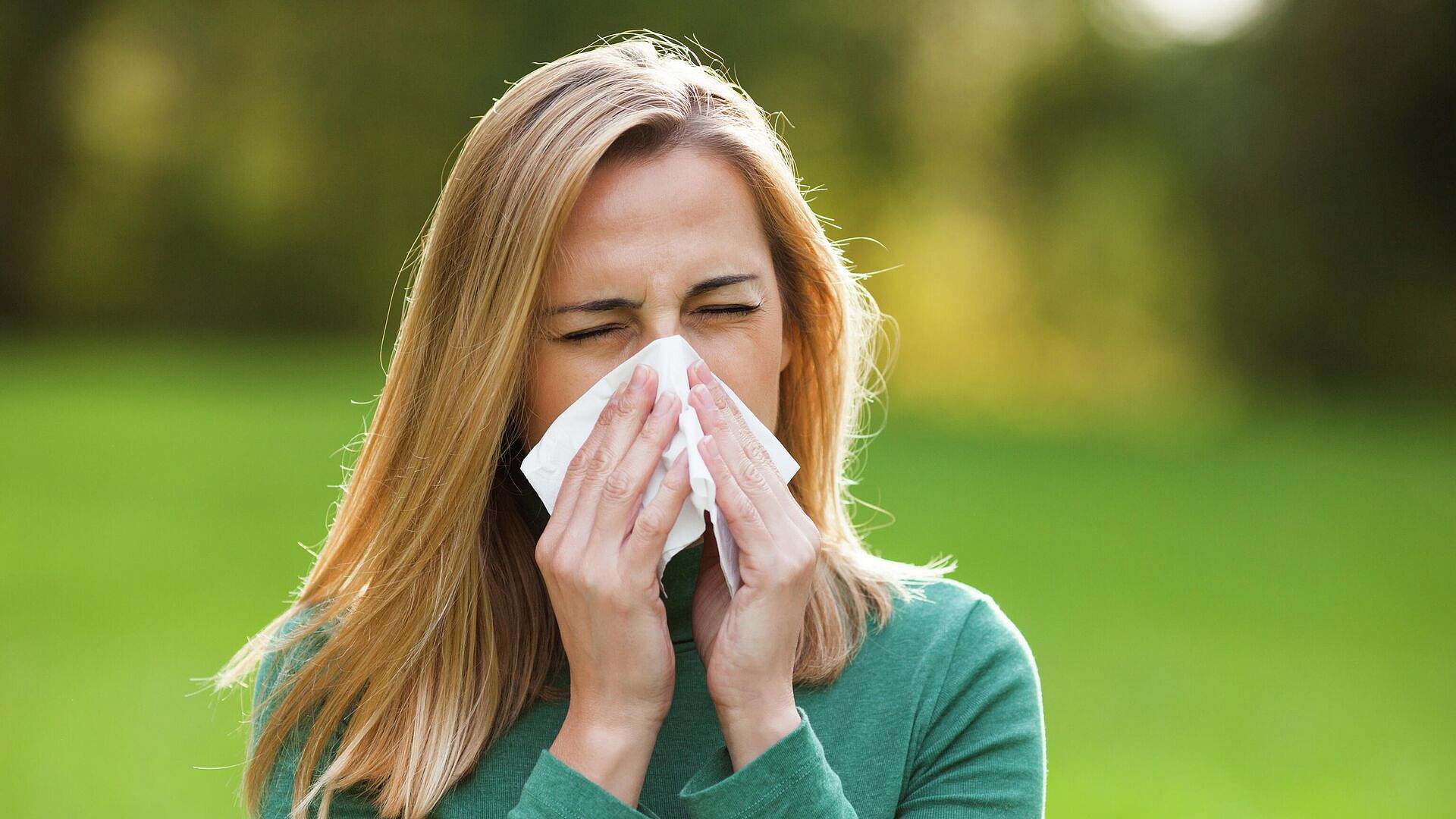 Эксперт объяснил, почему появляются симптомы псевдоаллергии весной