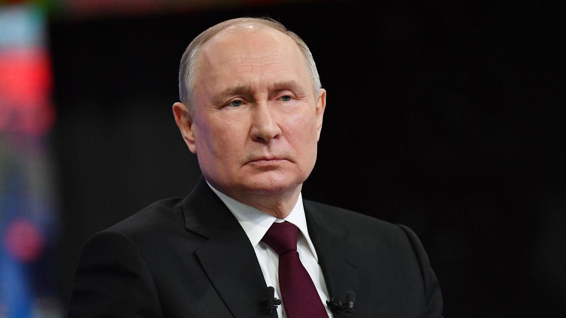 Путин поручил обеспечить восстановление разрушенных памятников культуры Путин поручил обеспечить восстановление разрушенных памятников культуры