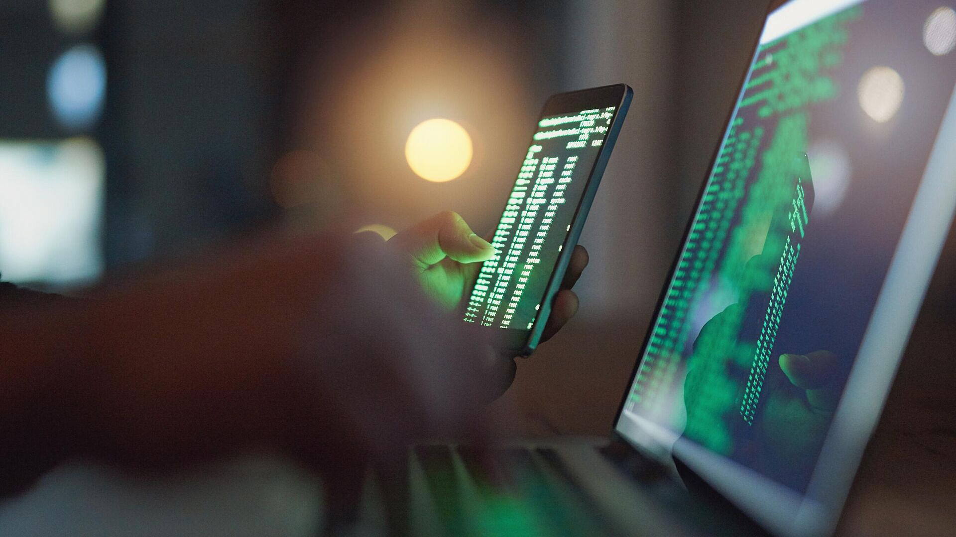 МВД предупредило россиян о массовых взломах iPhone