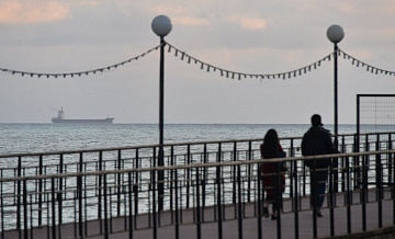 СМИ: "неизвестный объект" повредил греческий танкер у Новороссийска