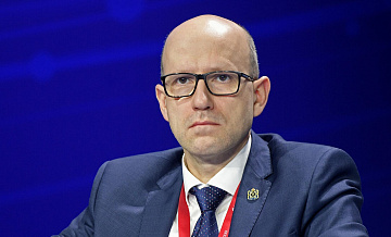 На жену зампреда хабаровского правительства Никонова был записан Infiniti