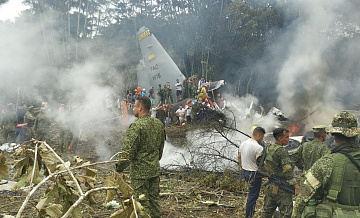 Число жертв крушения военного самолета в Колумбии составило 69 человек