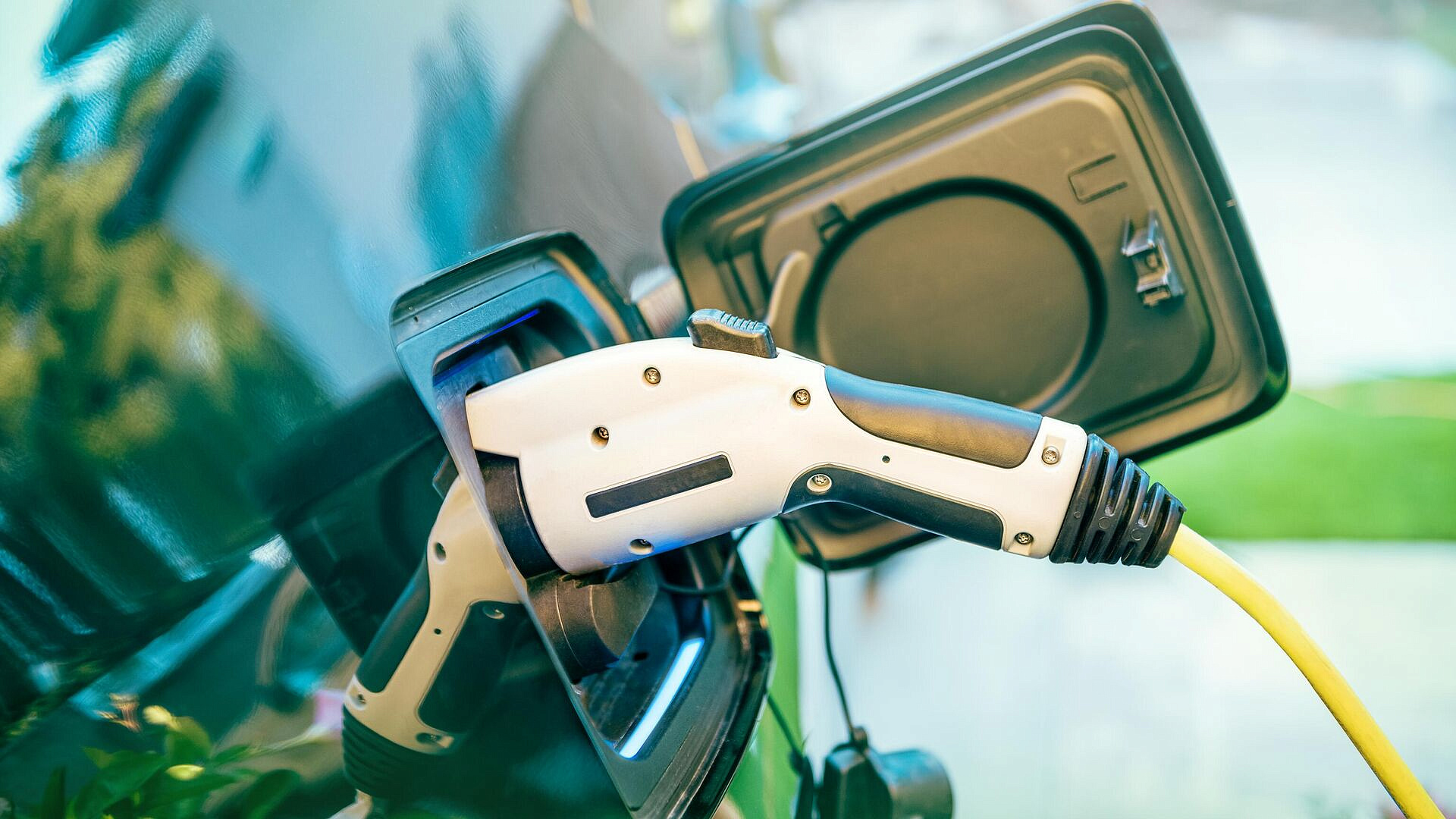 Путин объяснил, почему США ввели санкции на китайские электромобили