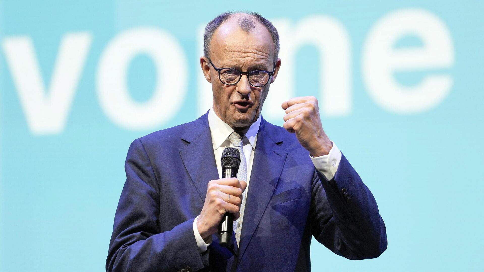 Мерц пообещал пригласить Нетаньяху в Германию