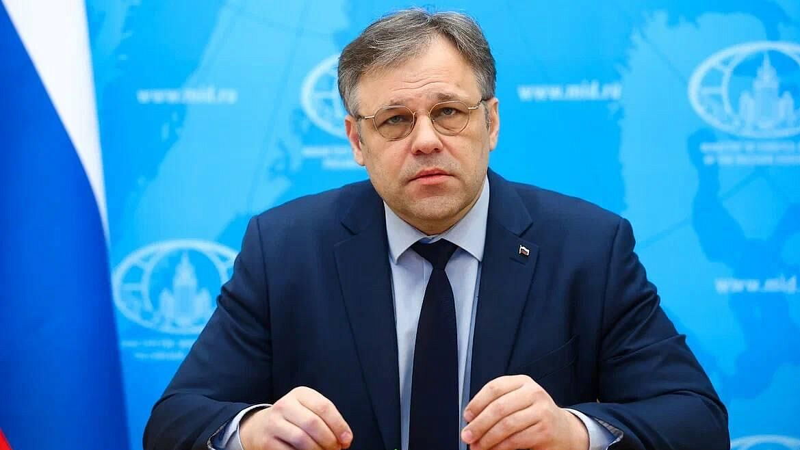 ЕС нагнетает ситуацию вокруг Украины вместо поиска решений, заявил Мирошник