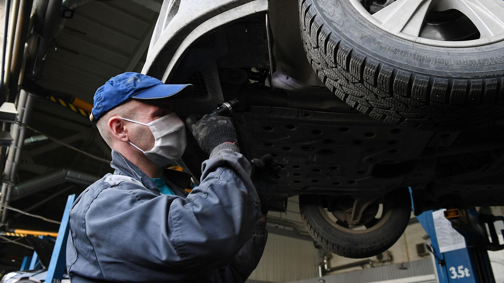 Роспотребнадзор рассказал о правах потребителей при ремонте авто в сервисе