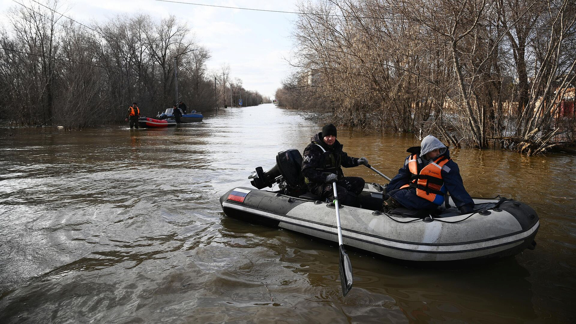 ������ ����� ��������� � ������ �������������