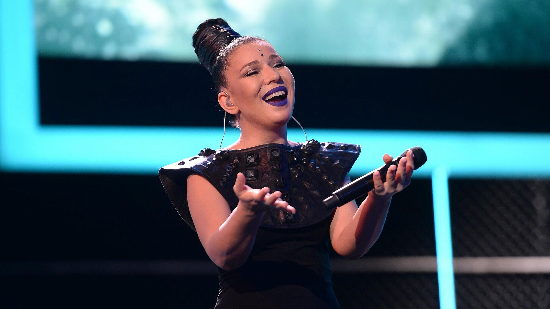 Певица Елка отказалась от украинского гражданства, пишут СМИ