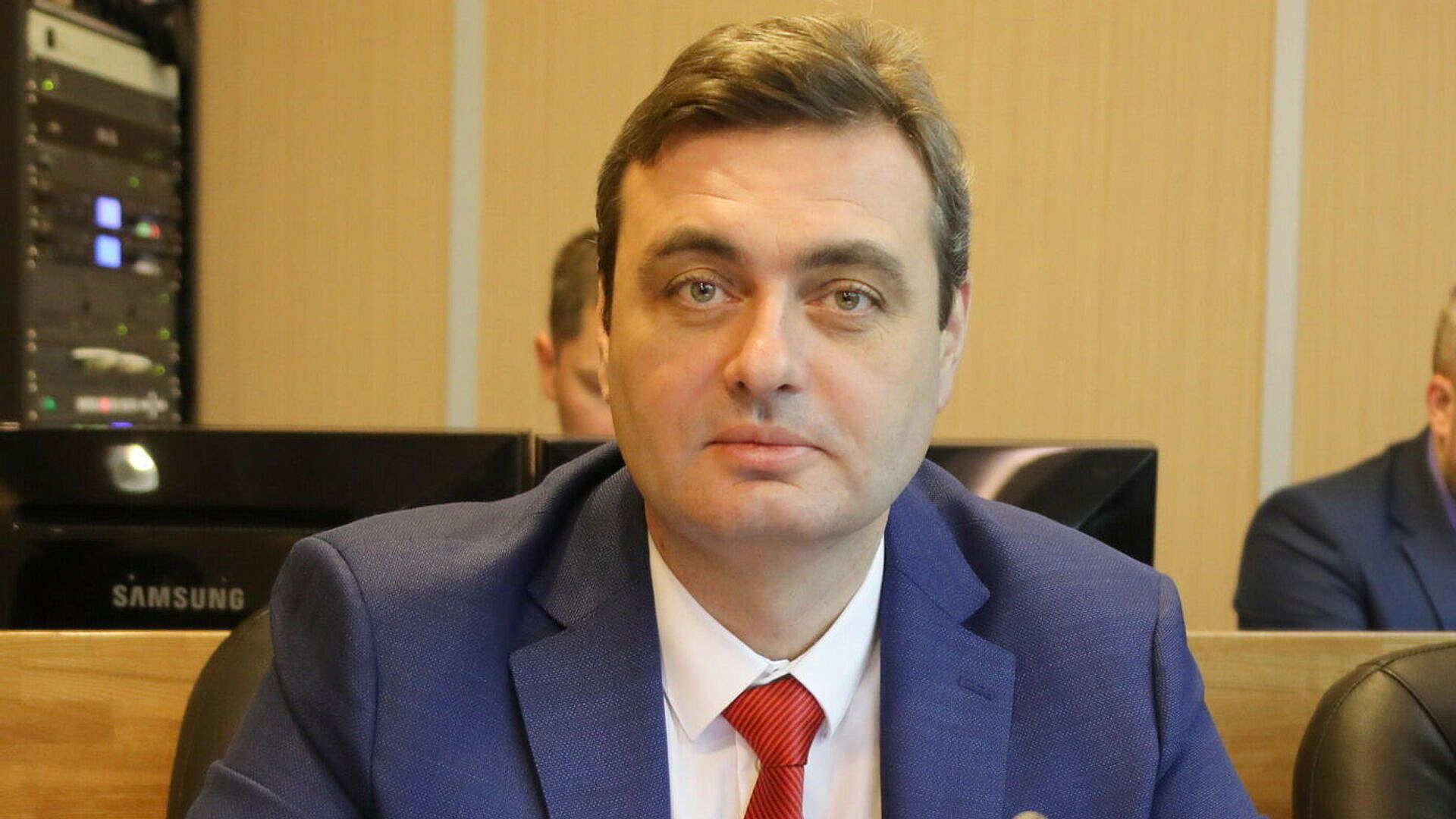 Суд принял документы по иску экс-депутата Приморья о политпреследовании Суд принял документы по иску экс-депутата Приморья о политпреследовании