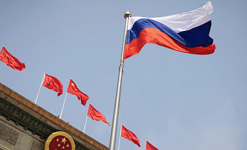 Китай готов продлить безвизовый режим с Россией на год, сообщили в МИД