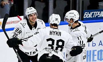 Гол Джиошвили помог "Трактору" обыграть "Автомобилист" в матче КХЛ