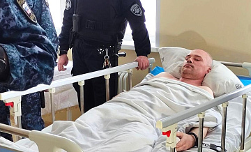 Арестованный за нападение на Чибиса останется в больнице под охраной