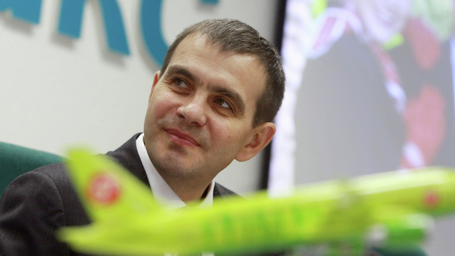 Британия ввела санкции против основателя S7 Group Филева