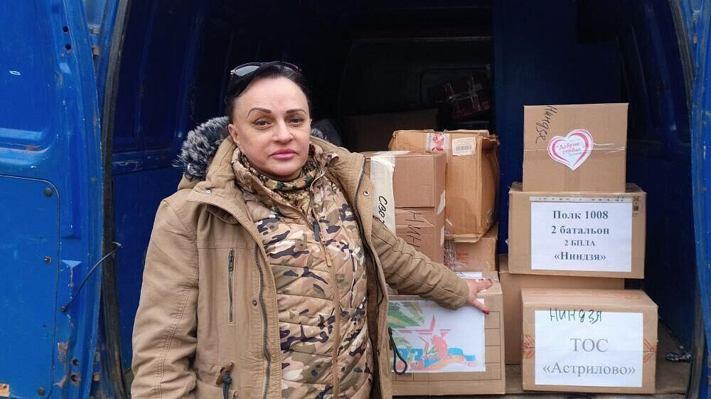 Новгородский депутат отвезла бойцам СВО медикаменты и антидроновые одеяла