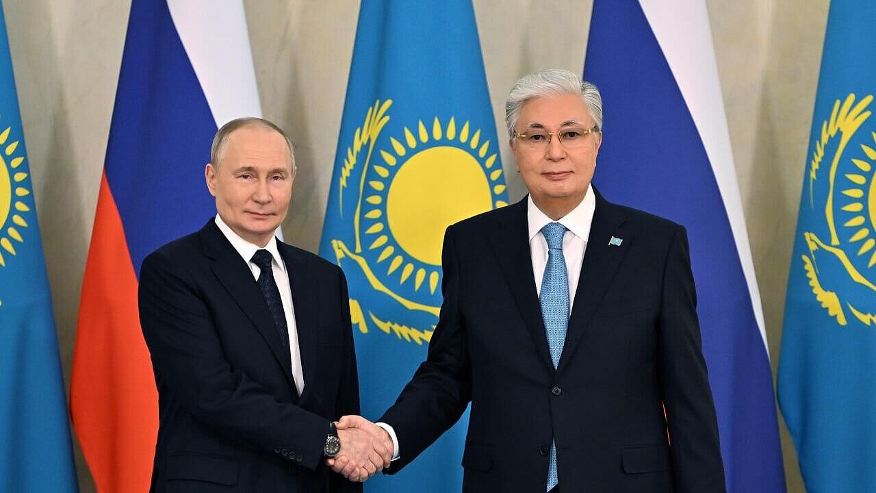Путин отметил устойчивый рост Казахстана под руководством Токаева
