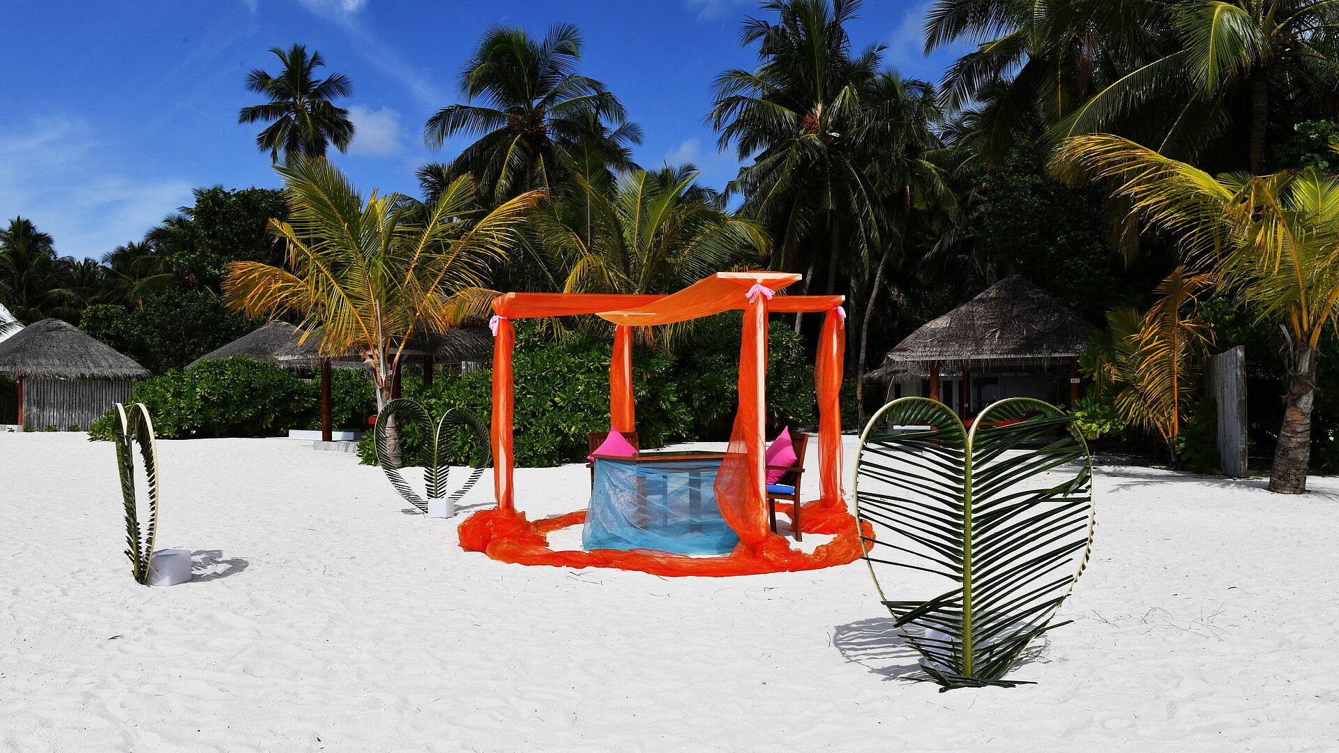 На Мальдивах при крушении катера выжила россиянка