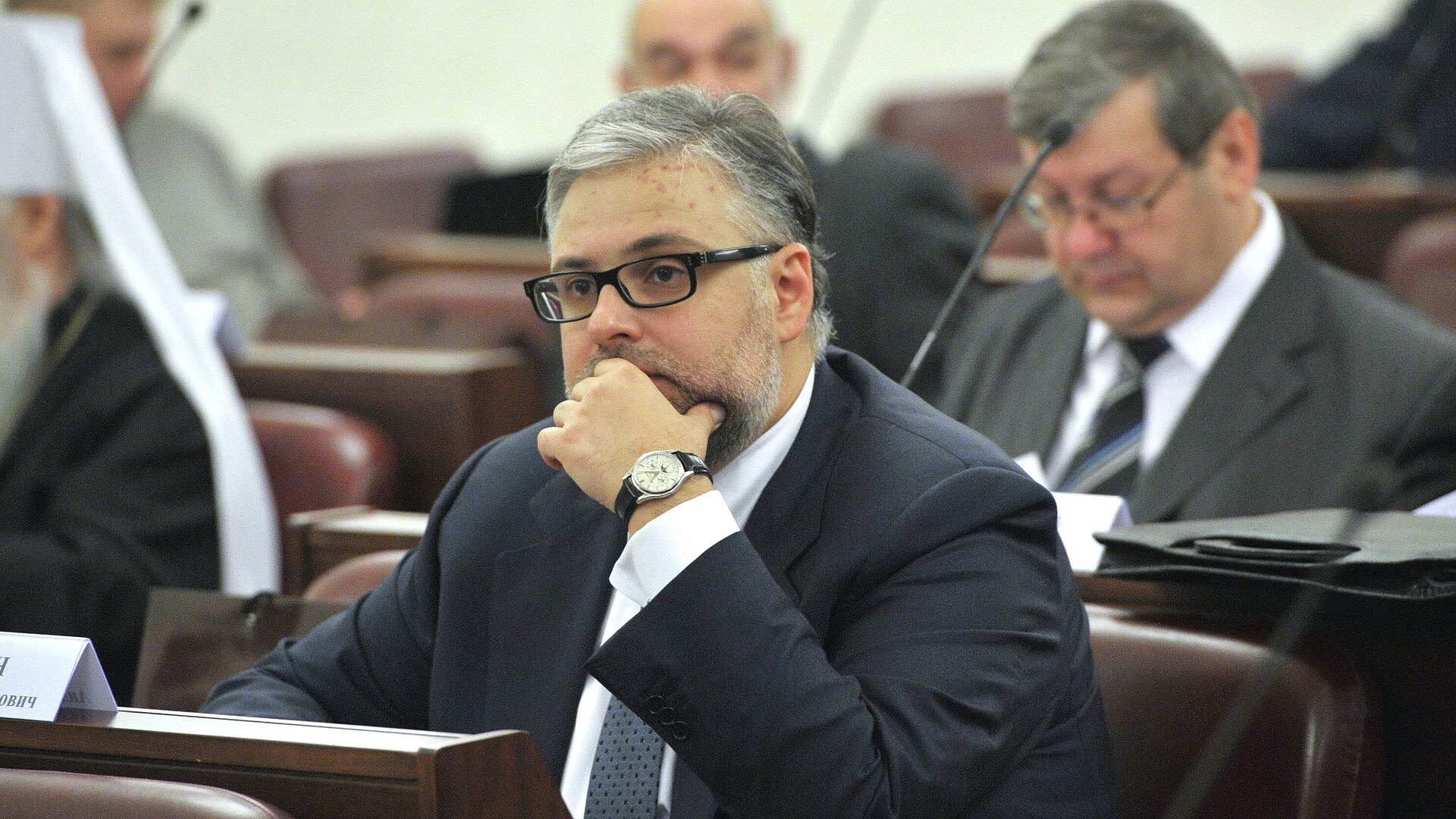 Путин наградил орденом "За заслуги перед Отечеством" ректора РГСУ