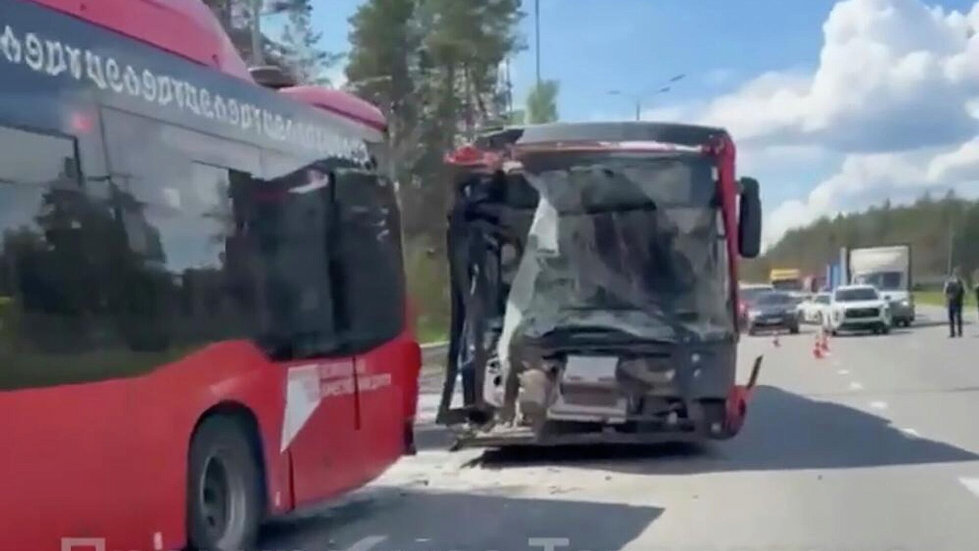 Одного из пострадавших в ДТП в Казани госпитализировали