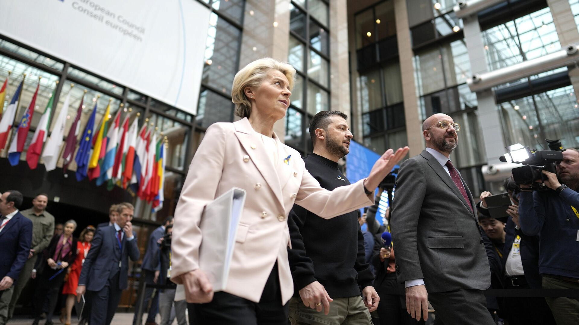 СМИ: фон дер Ляйен объявит о выделении Украине кредита в 35 миллиардов евро