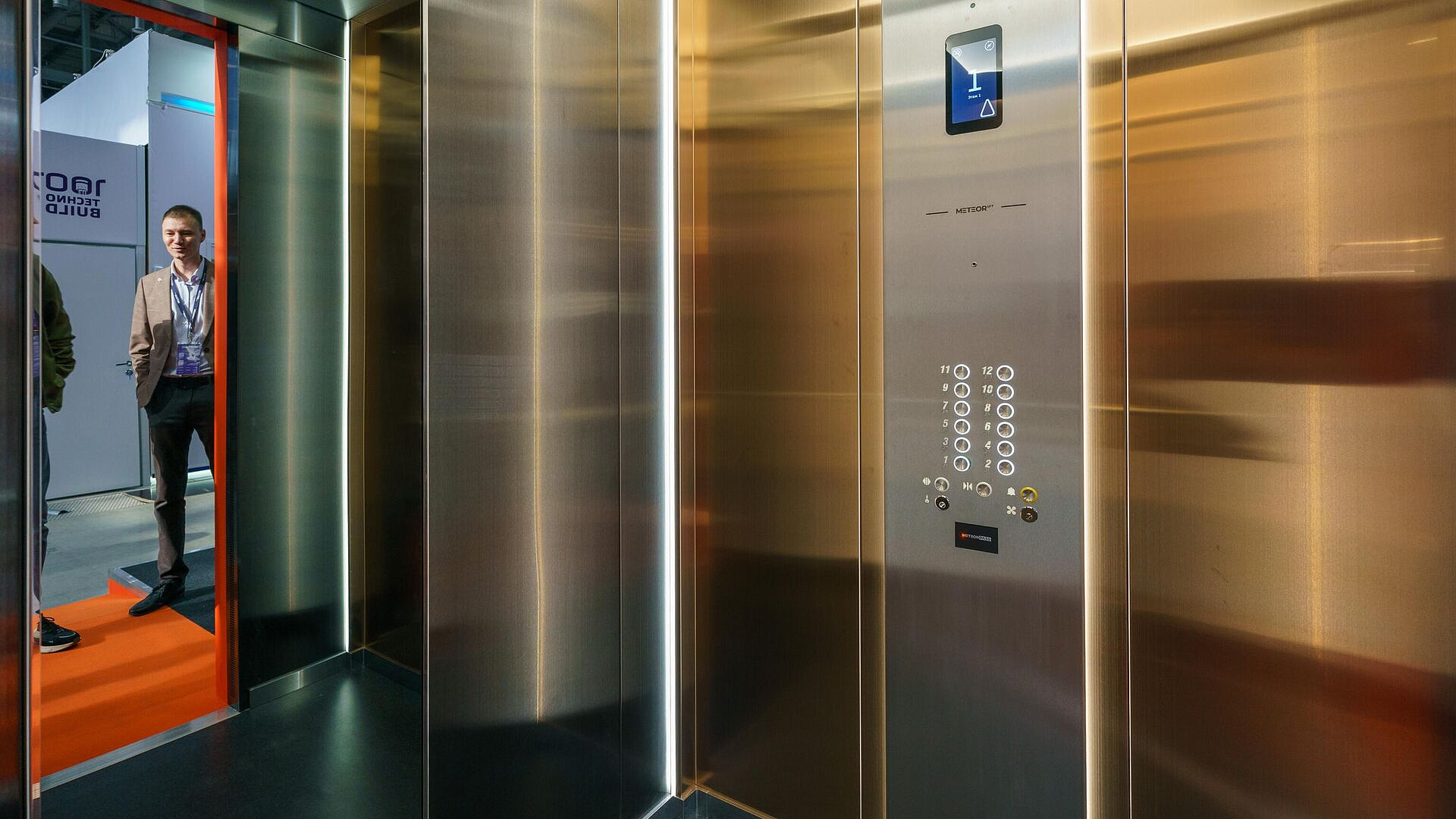 ������� ������� ����� �� ������������ ������ � ��������������� �����