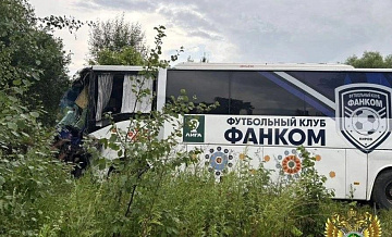 В Ивановской области автобус с футбольной командой попал в ДТП