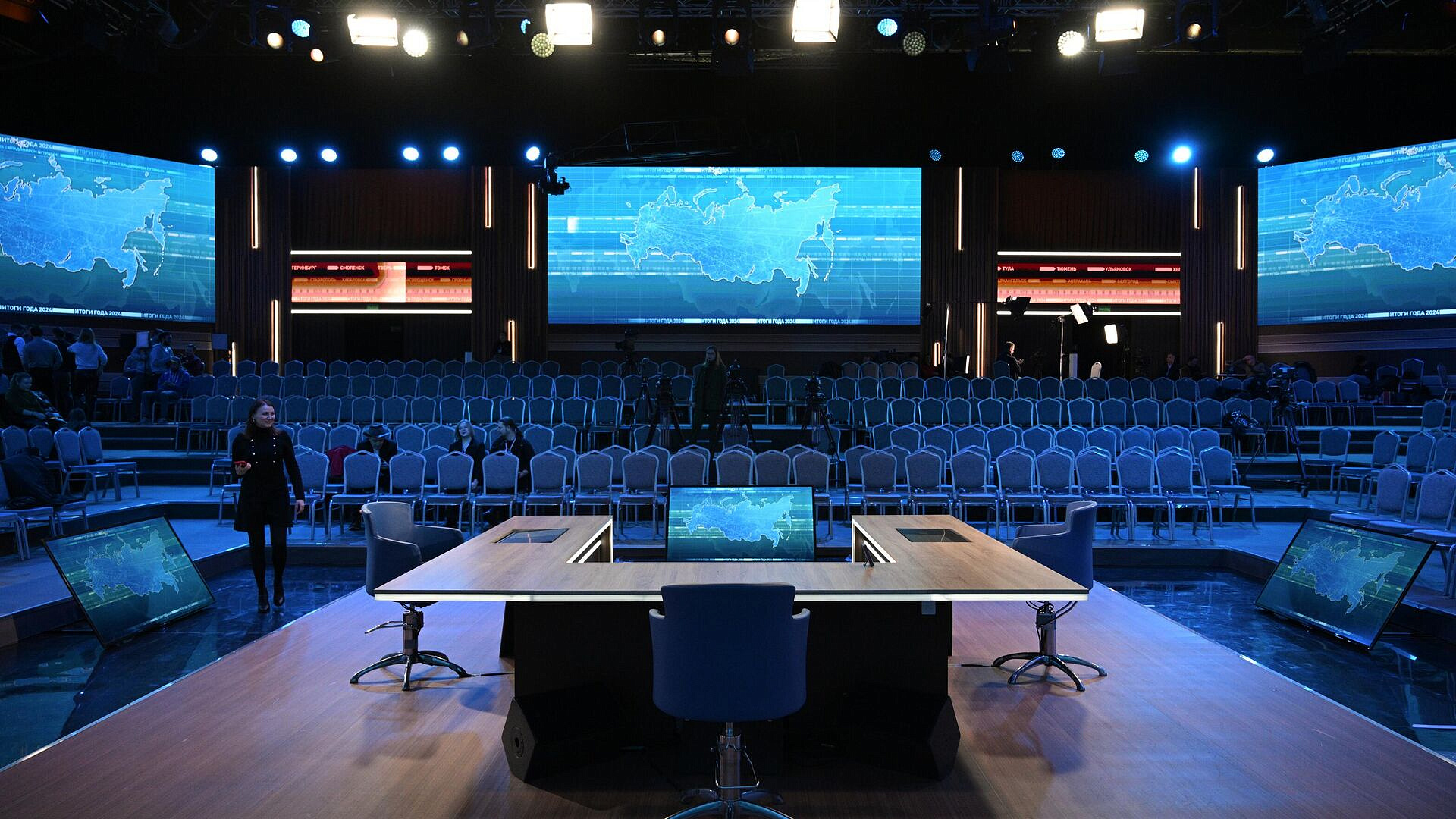 Число обращений к прямой линии Путина приблизилось к двум миллионам