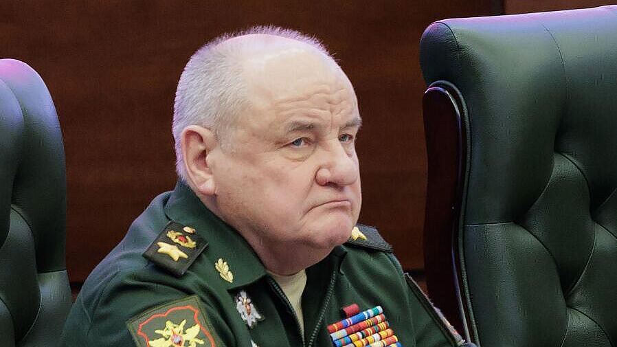 Против экс-замминистра обороны Павла Попова завели дело о мошенничестве