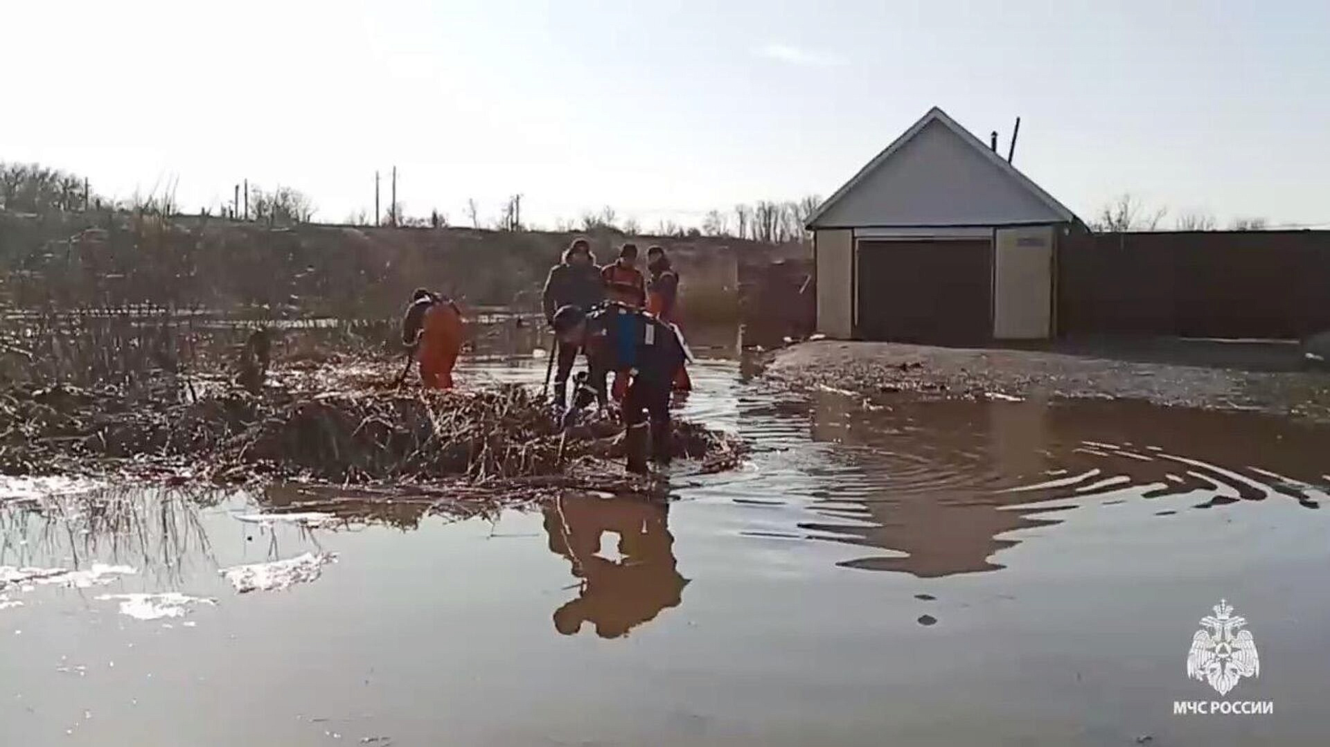 В пяти районах Челябинской области ввели режим ЧС из-за подтопления