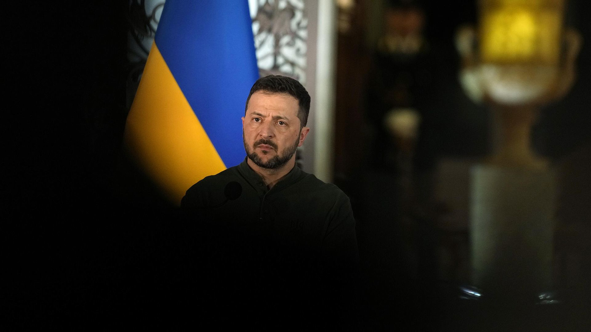 Украина утратила возможность использовать морские порты, заявил Зеленский