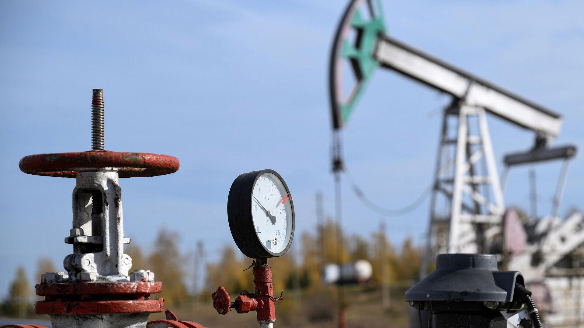 Решение конфликта на Украине не повлияет быстро на динамику нефтедобычи