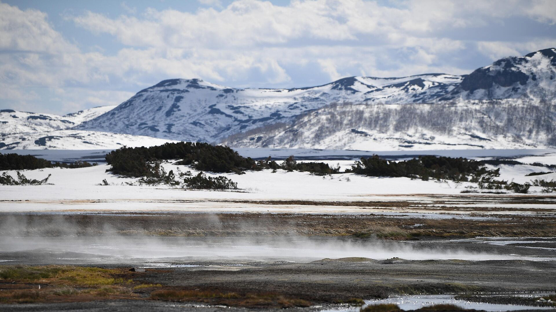 На Камчатке сняли около 20 лыжников с остановившегося подъемника