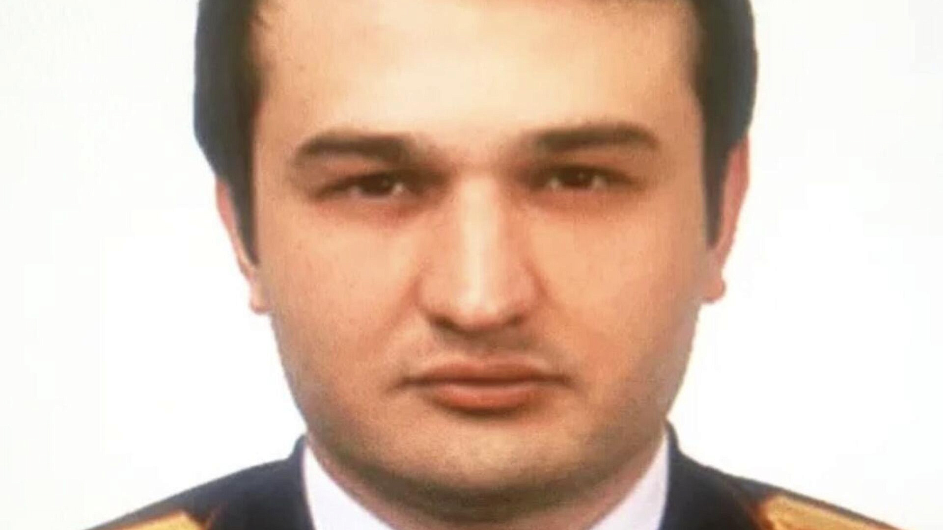 Экс-следователь Тамбиев попросил лишить его звания из-за дела о взятках