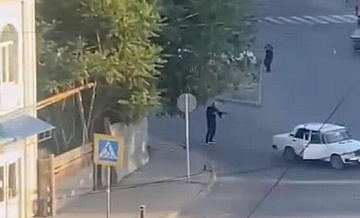Опубликовано видео из церкви в Махачкале, где люди прятались от боевиков