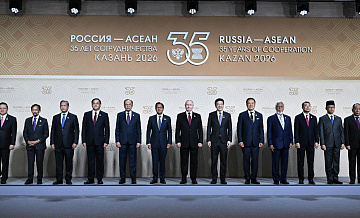 Ушаков: Россия, планируя саммит АСЕАН, даже не знала о датах встречи G7