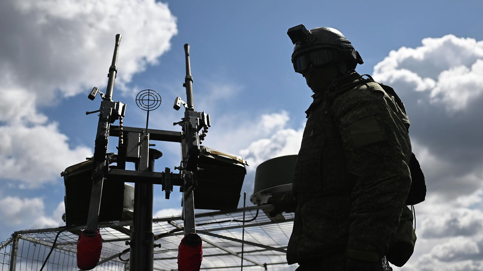 Спецоперация, 12 апреля: ПВО за сутки сбила 134 БПЛА и шесть авиабомб