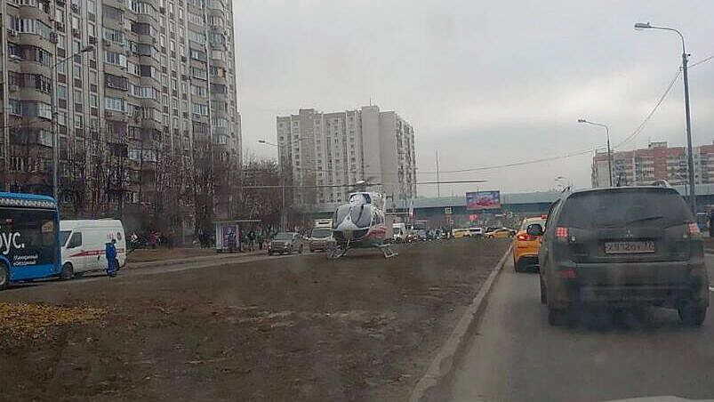 В Москве электробус столкнулся с автомобилем