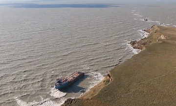 В МЧС рассказали, где сложилась самая сложная обстановка с разливом мазута