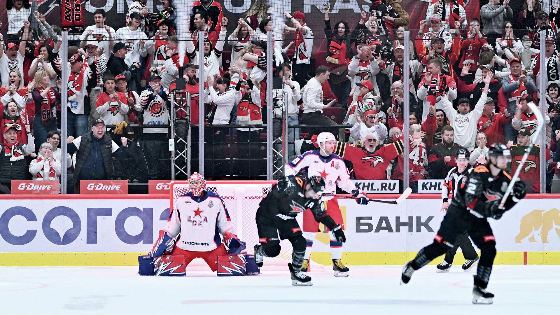 "Авангард" увеличил отрыв в серии второго раунда плей-офф КХЛ против ЦСКА