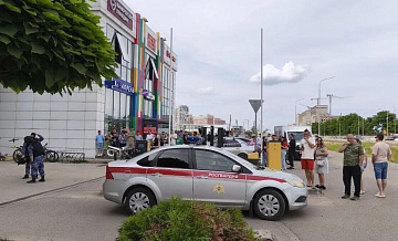 Задержавшего напавшего на посетителей ТЦ в Краснодаре наградили медалью