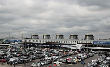 Семнадцать рейсов задерживаются в "Пулково" более чем на два часа