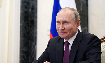 Путин назвал ансамбль Локтева выдающейся школой самореализации 