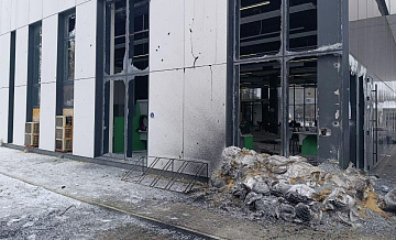 При обстреле Новой Каховки пострадали трое сотрудников МФЦ