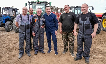 Воробьев посетил сельхозартель под Сергиевым Посадом