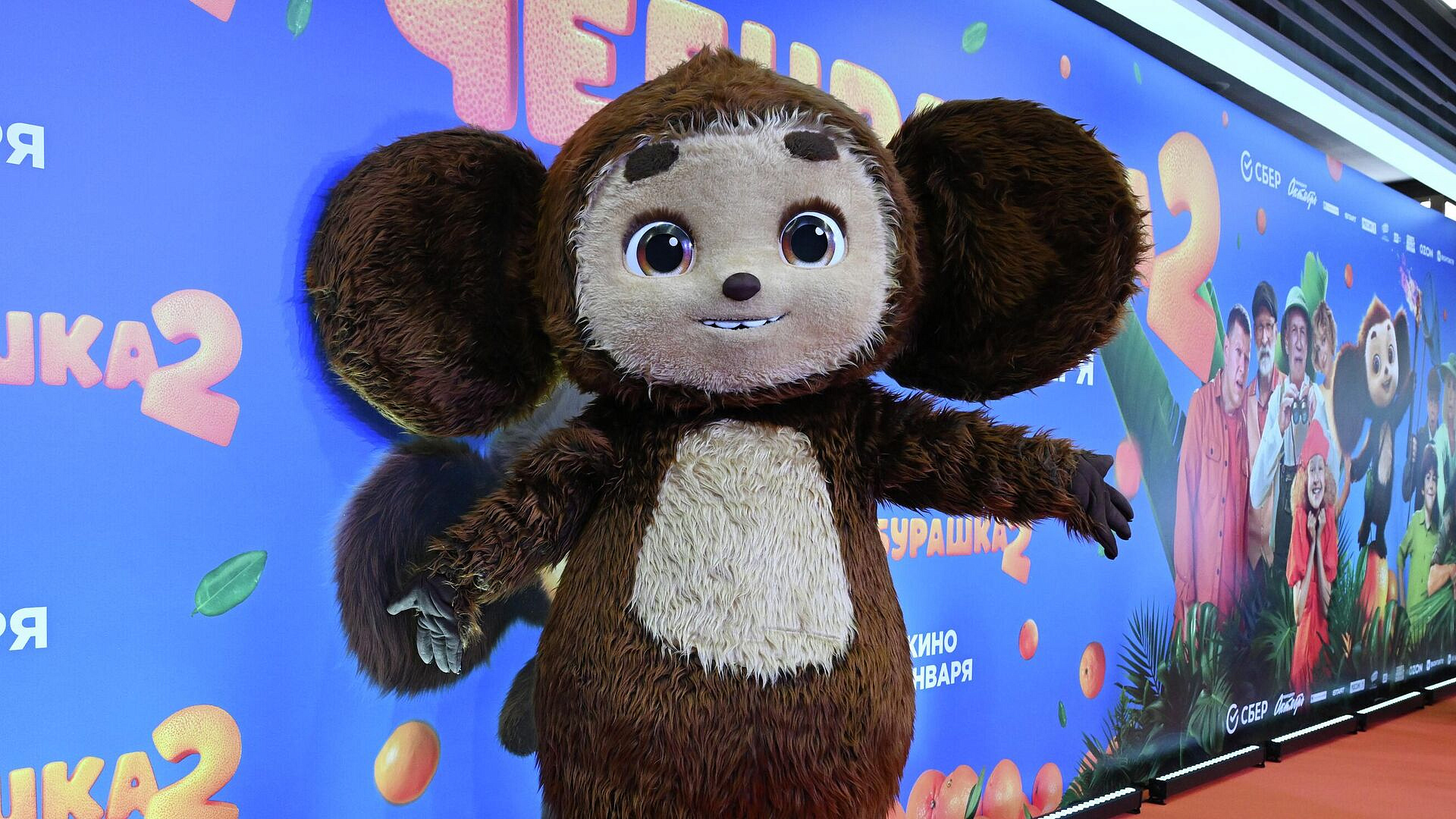 Фильм-чемпион "Чебурашка 2" собрал в кинопрокате более 6 миллиардов рублей