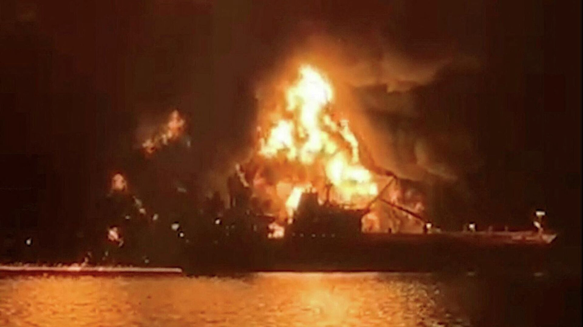 КСИР подтвердил атаку на танкер Safesea в Персидском заливе