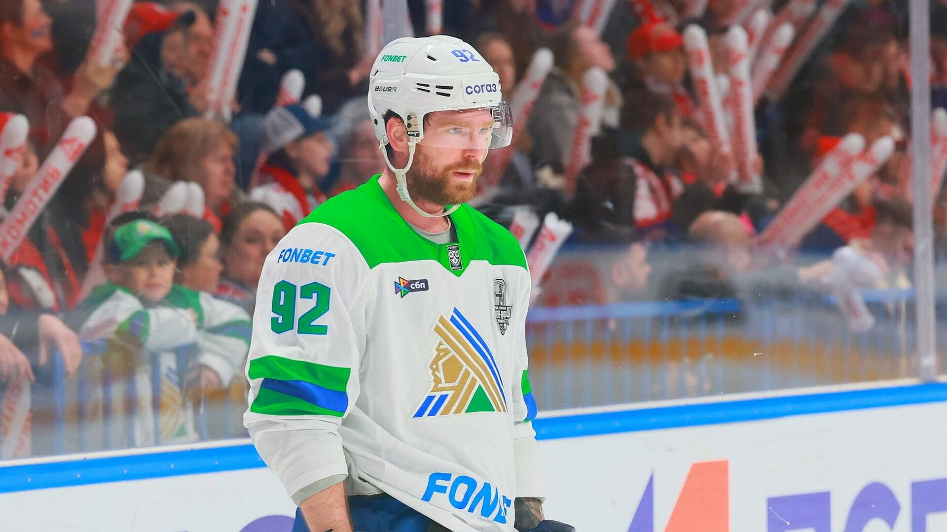 Друга Овечкина увезли на носилках: Кузнецов получил травму. Выглядело жутко